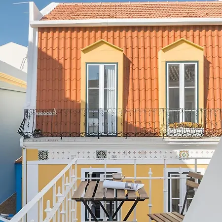 Appartamento Cozy Retreat By The Center With Balcony
