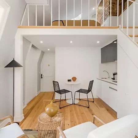 Cozy Retreat By The Center With Balcony * Lisbona